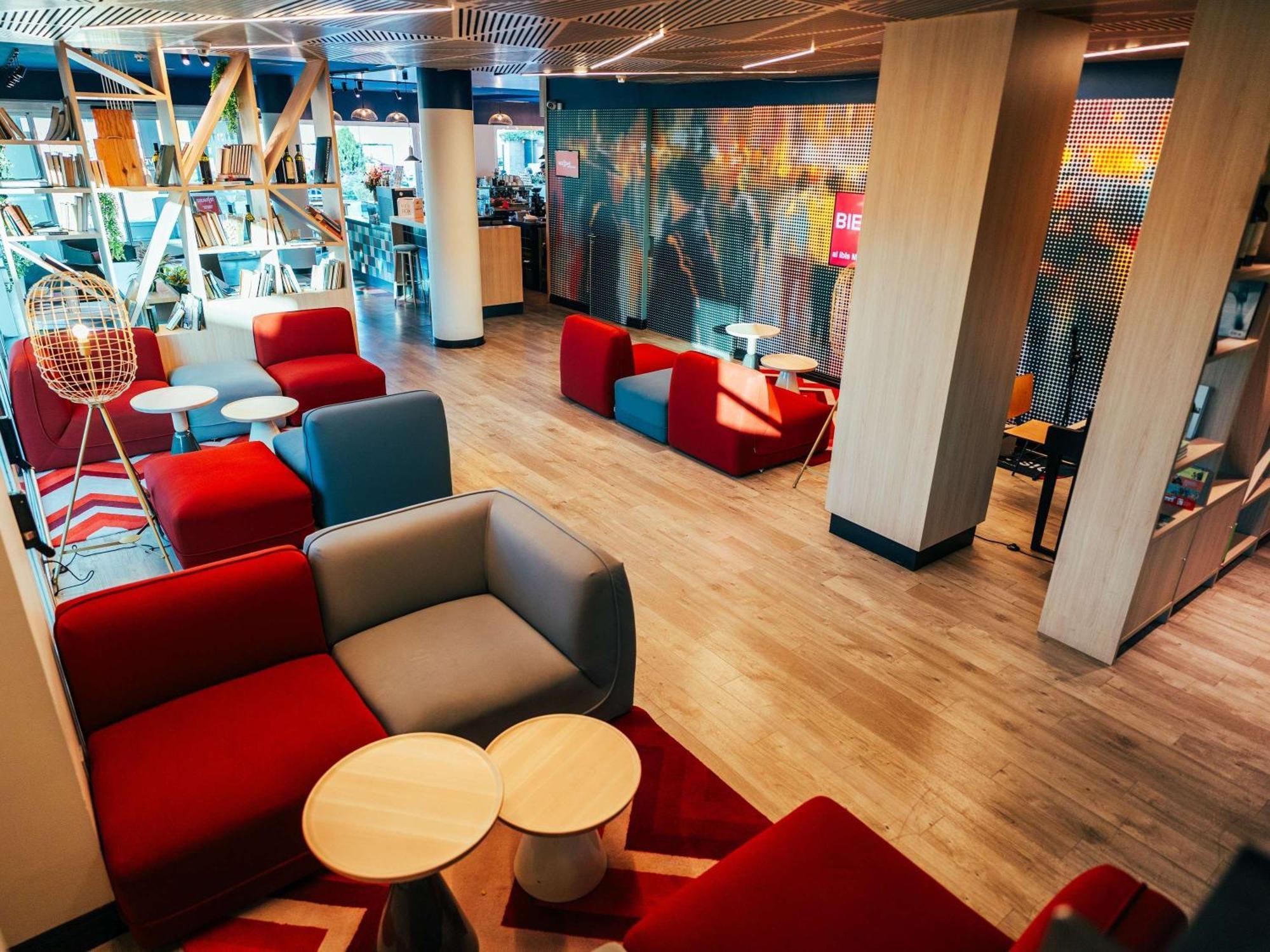 فندق Ibis Alcala De Henares La Garena المظهر الخارجي الصورة